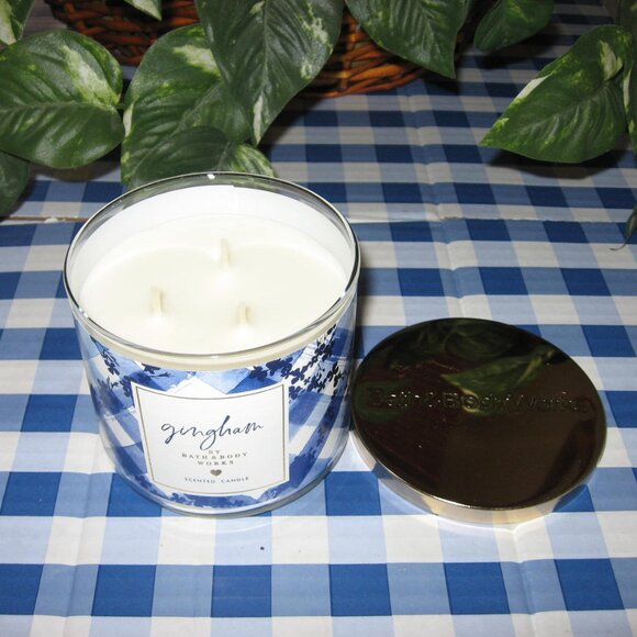 BBW Gingham 3 Wick Candle NIB - Picture 5 of 7